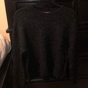 Brandy Melville sweater